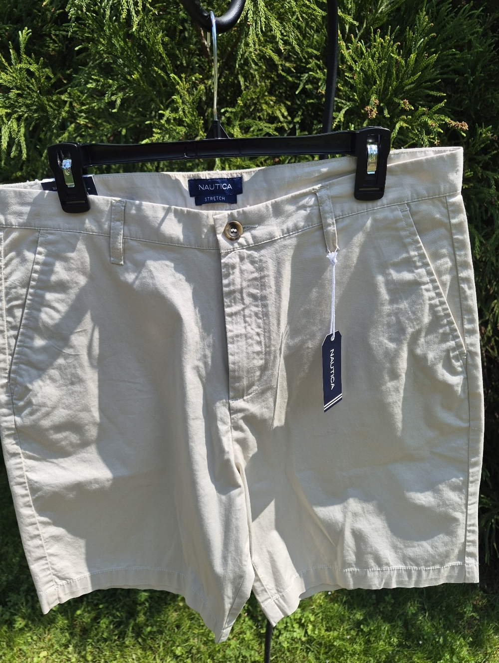 NWT MENS Nautica Stretch Shorts in Light Tan 34